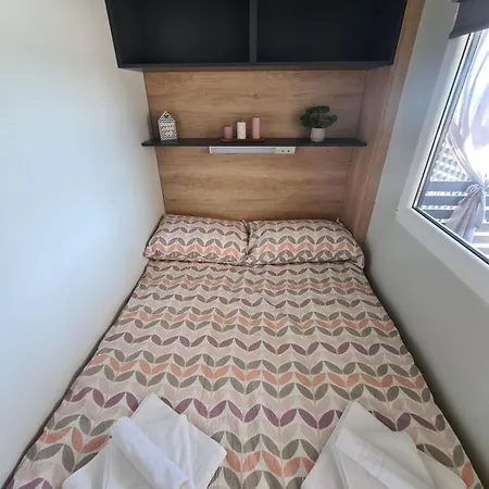 Mobile Karla Appartement Pirovac
